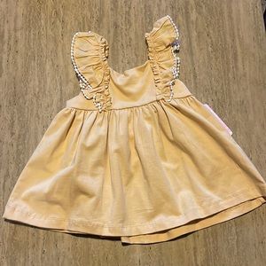 Super cute yellow top